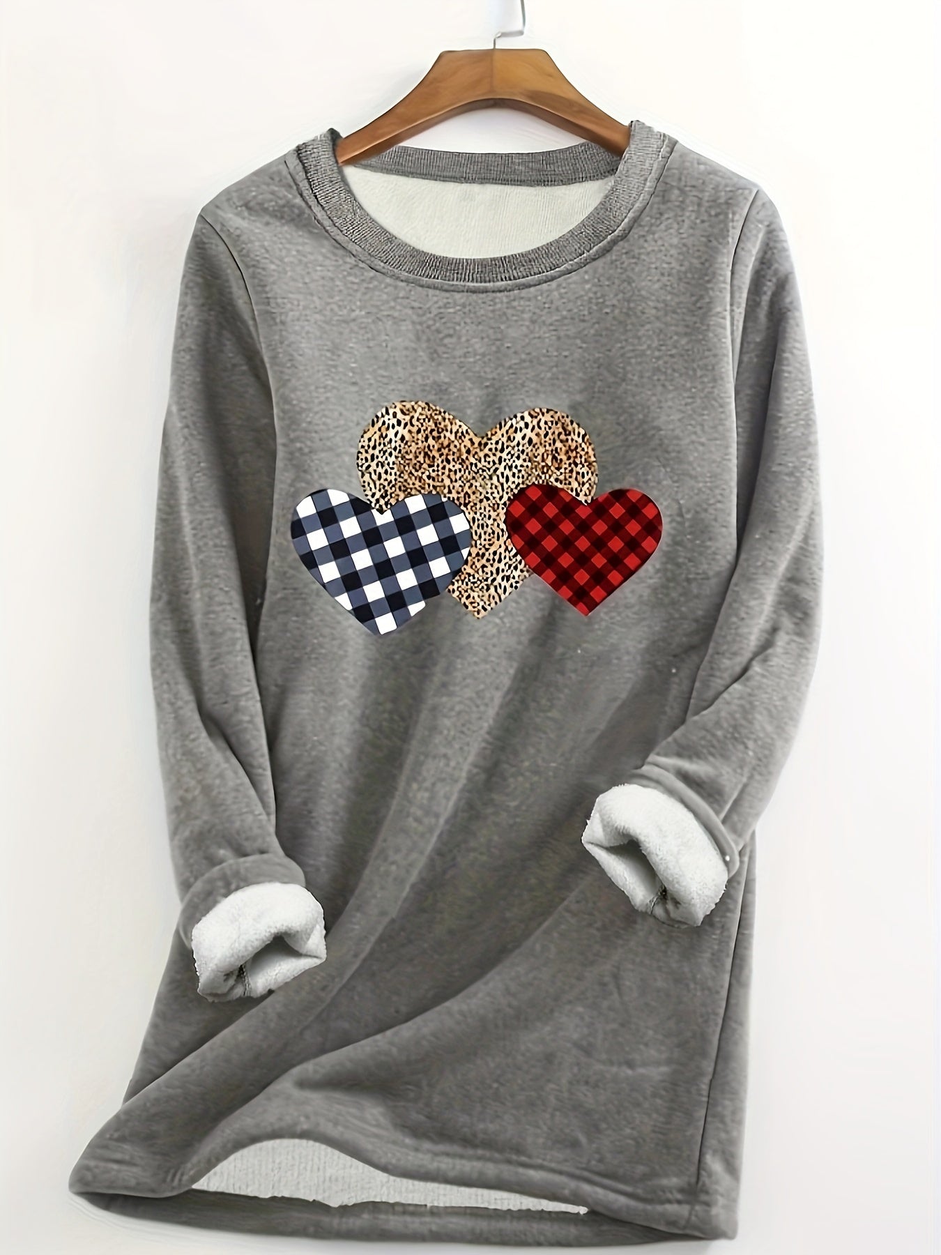 Plus Size Women's Cozy Plaid and Leopard Heart Print Fleece Sweatshirt - Soft Medium Stretch Pullover Top with Long Sleeve and Round Neck - Casual Winter Wear for Everyday Comfort