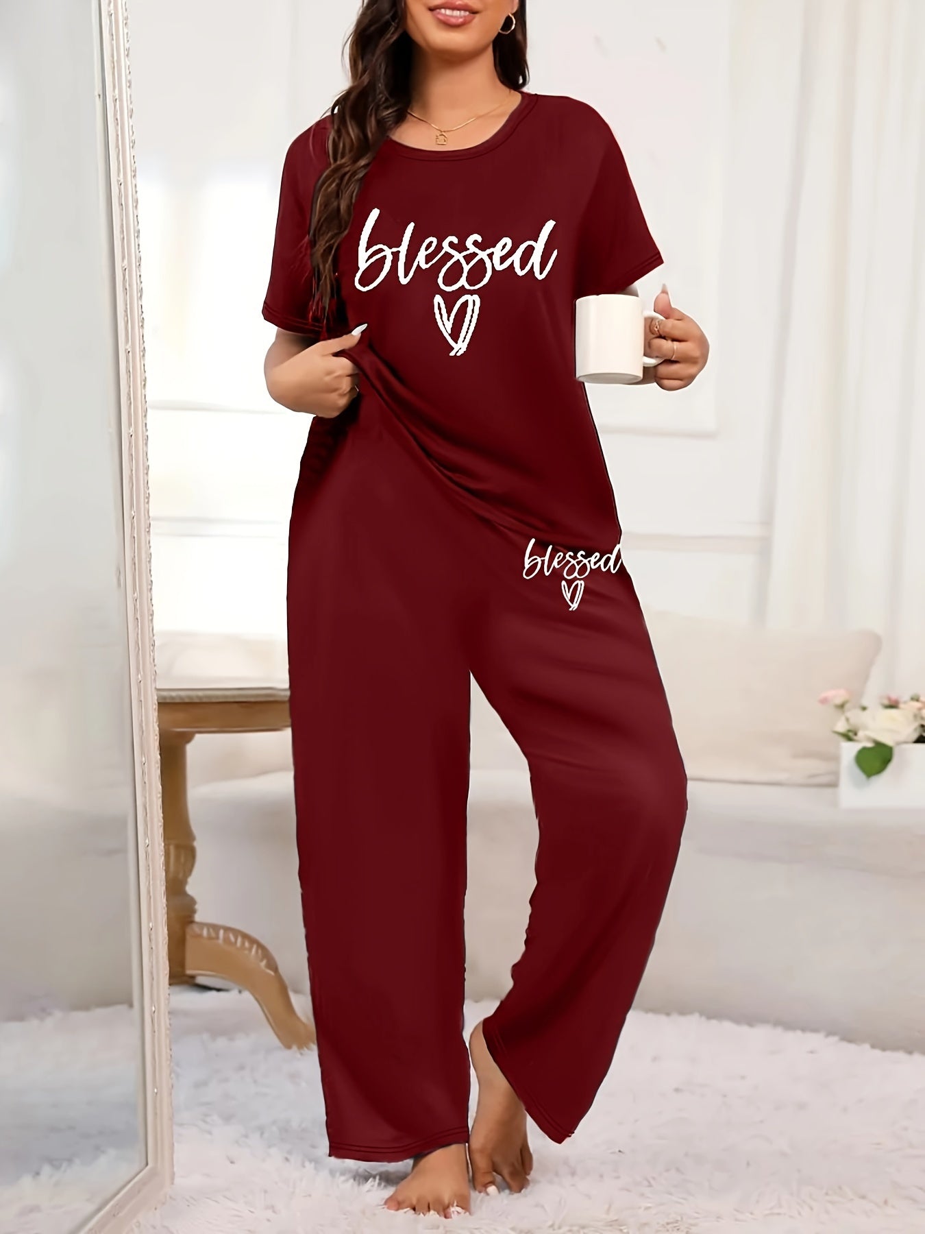 Women's Plus Casual Lounge Set, Plus Size Letter & Heart Print Short Sleeve Top & Pants Pajamas 2 Piece Set