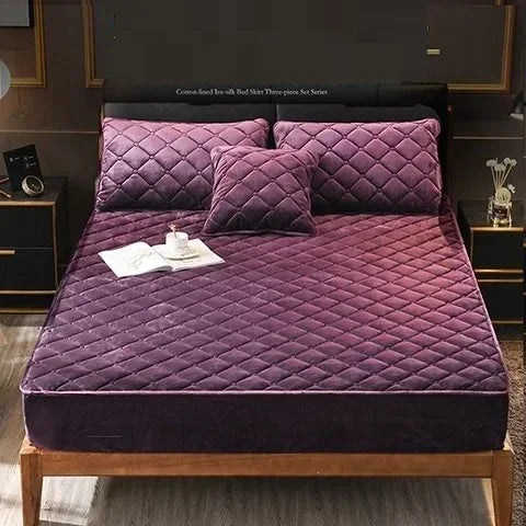 Crystal Velvet Thicken Quilted Mattress Cover Warm Soft Plush Queen King Quilted Bed Fitted Sheet Not Including Pillowcase