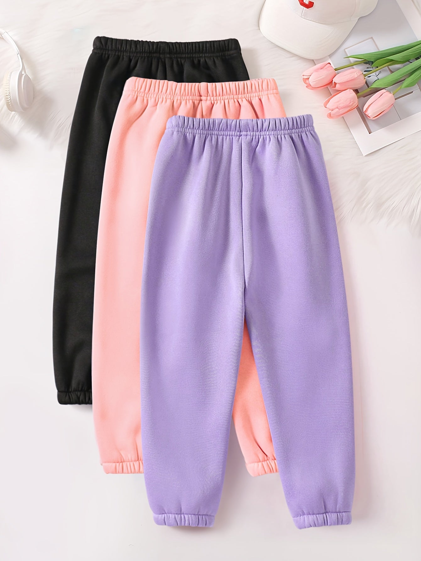 3PCS Cozy Cartoon Girl Graphic Print Plush Lined Sweatpants Set for Girls - Warm and Comfy Pants & Capris for Fall and Winter Outdoors - Soft, Fleece-Lined, and Adorable Graphic Design