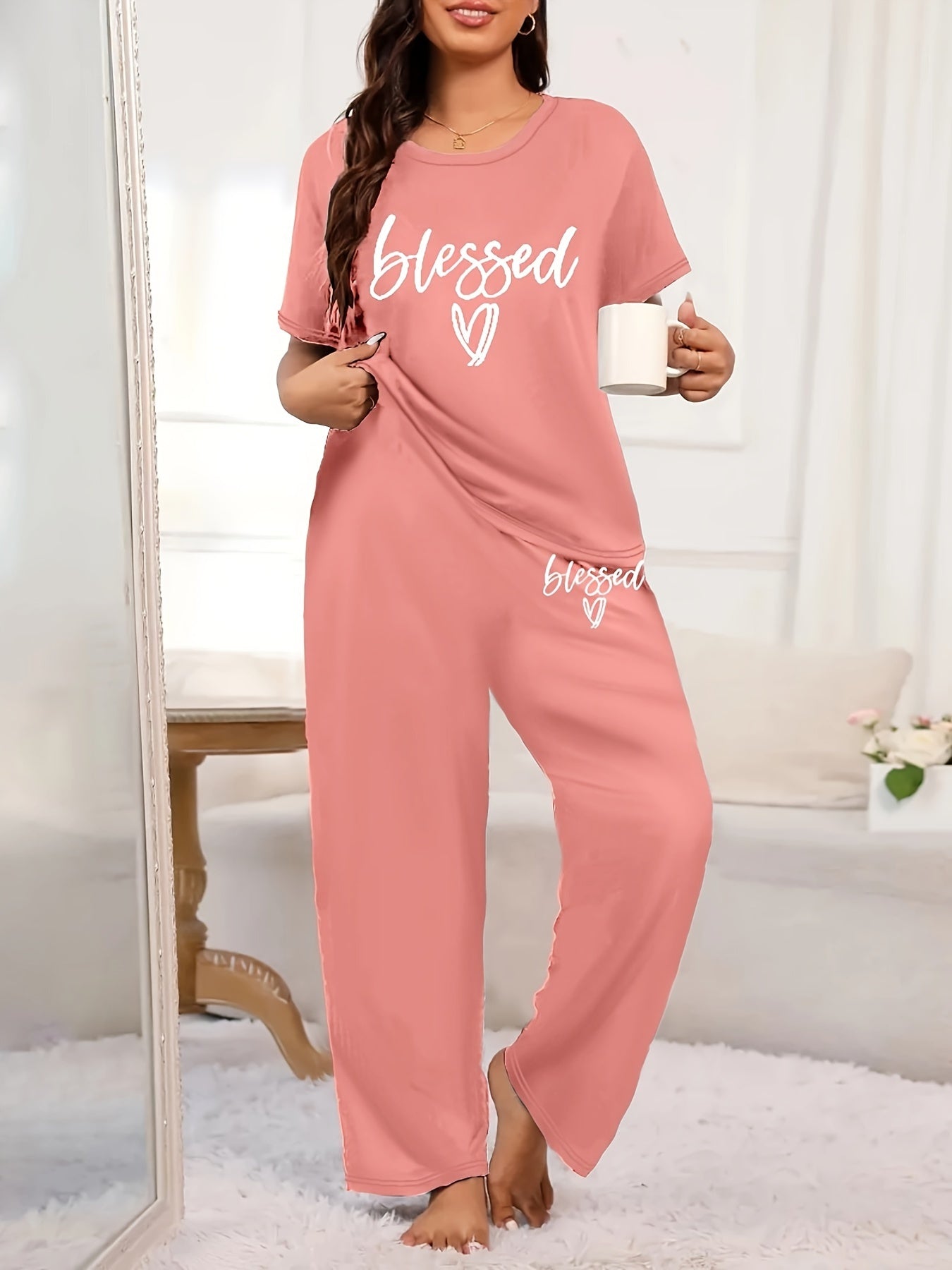 Women's Plus Casual Lounge Set, Plus Size Letter & Heart Print Short Sleeve Top & Pants Pajamas 2 Piece Set